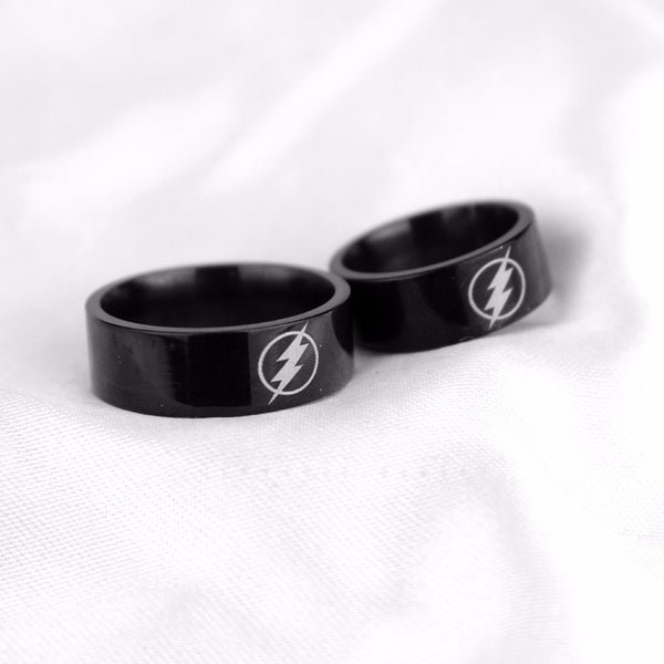 THE FLASH TITANIUM RING